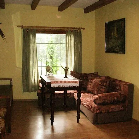 山林小屋 Chata Village